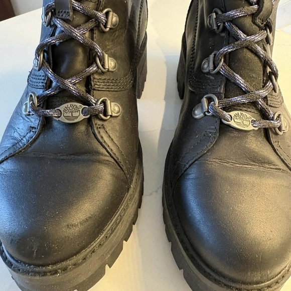 Black Timberland Ankle Boots - Picture 5 of 7